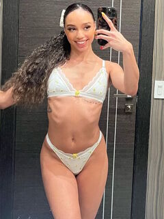 Alexis Tae